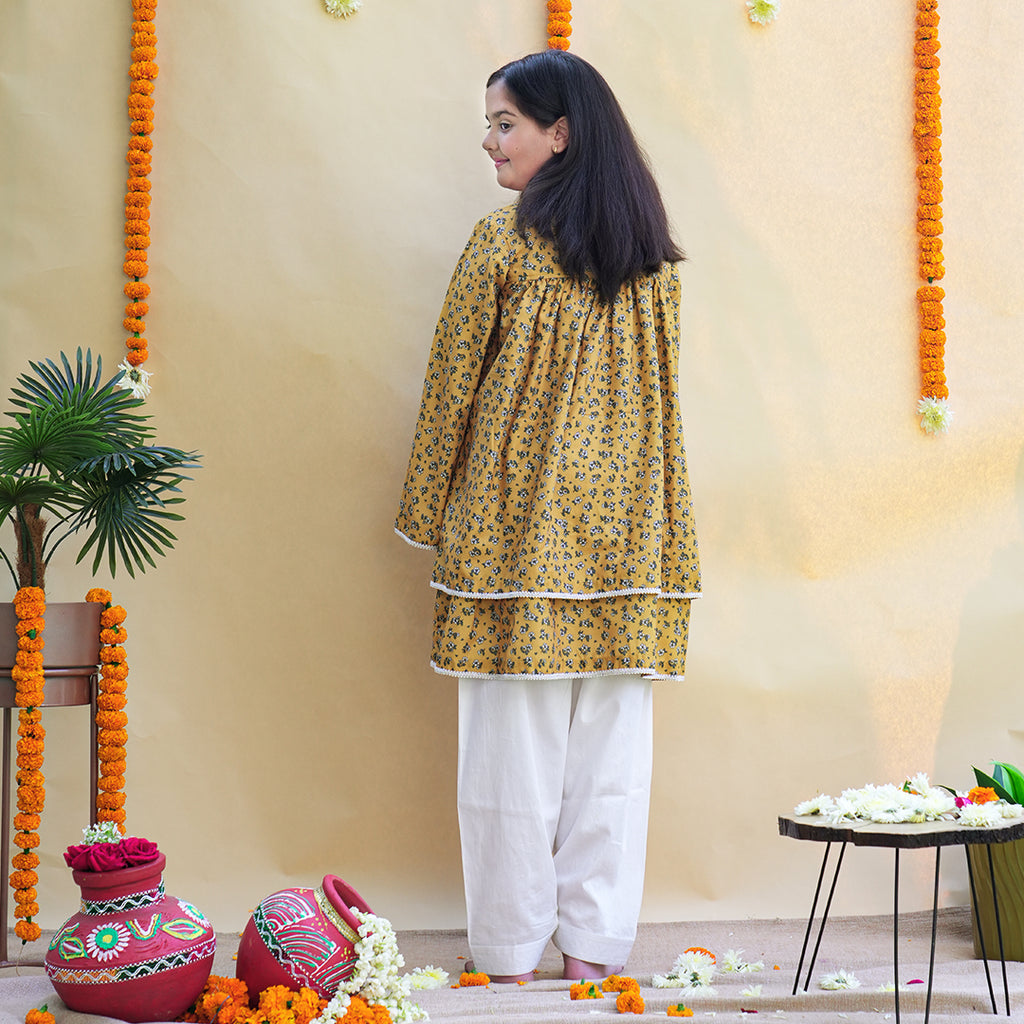 Haldi Heer kurta set