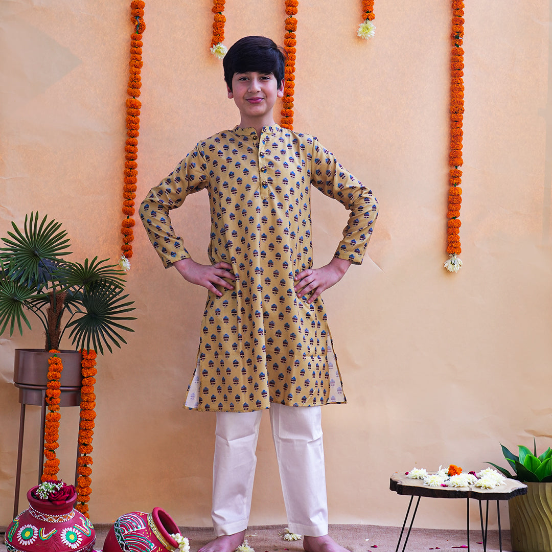 Tejas Kurta & Pyjama Set