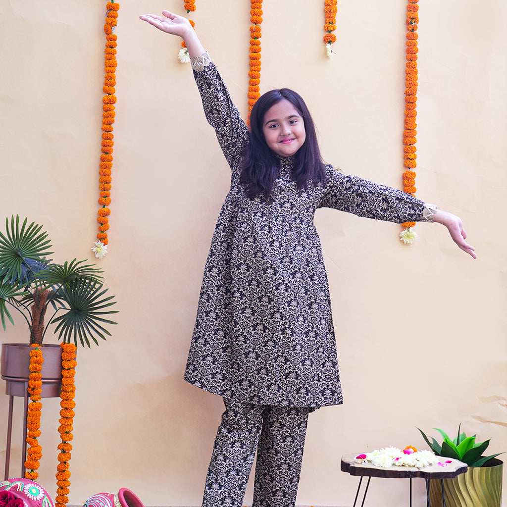 Shyama Manjari Kurta Set