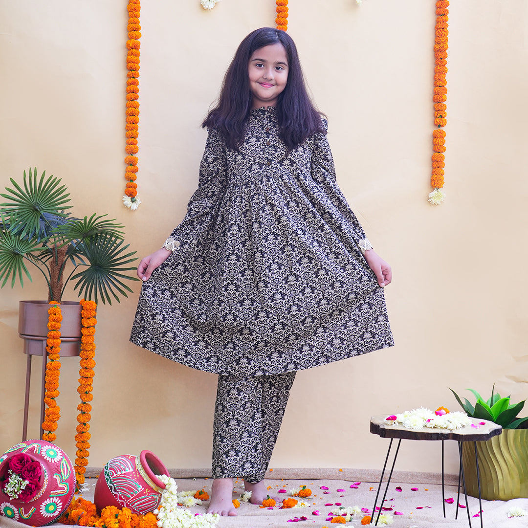 Shyama Manjari Kurta Set