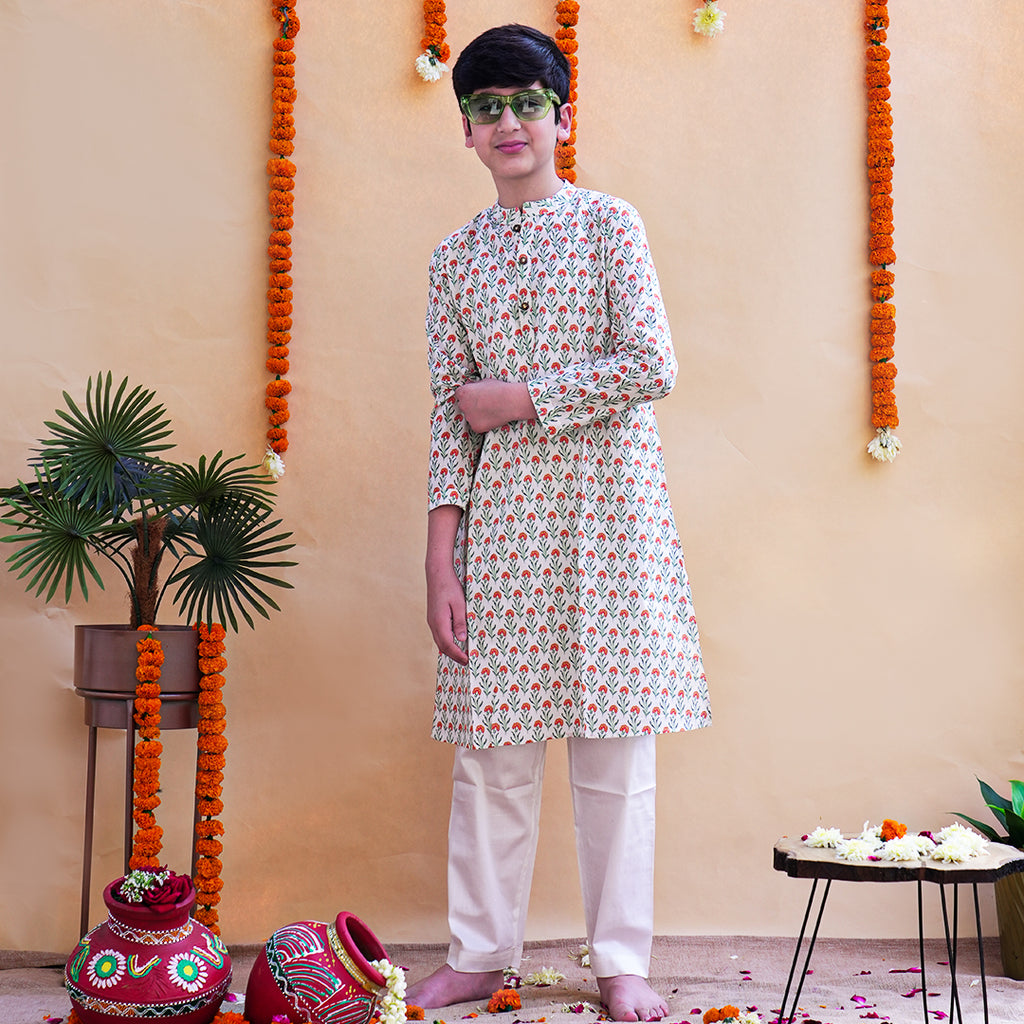 Phoolbuta Ivory Kurta & Pyjama