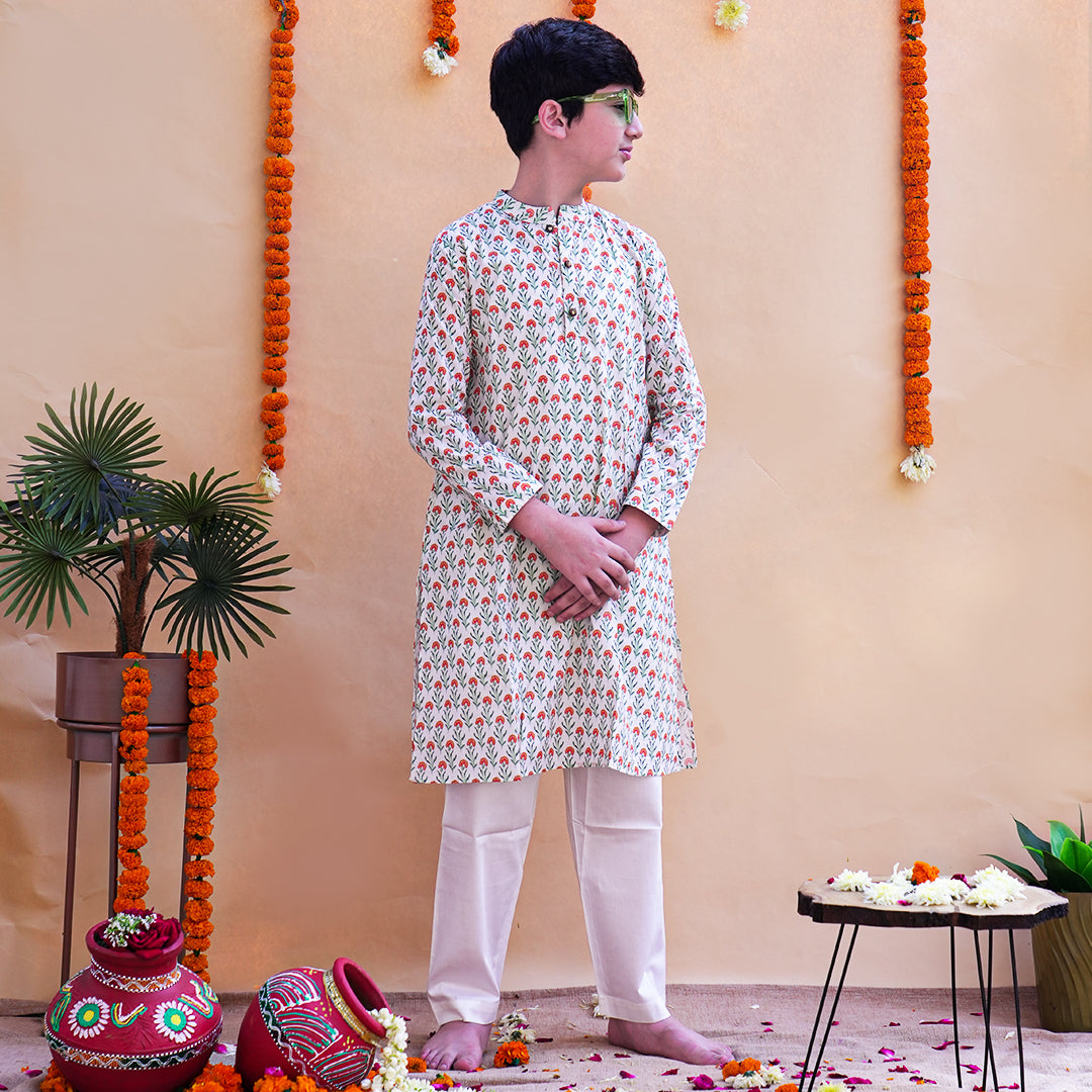 Phoolbuta Ivory Kurta & Pyjama