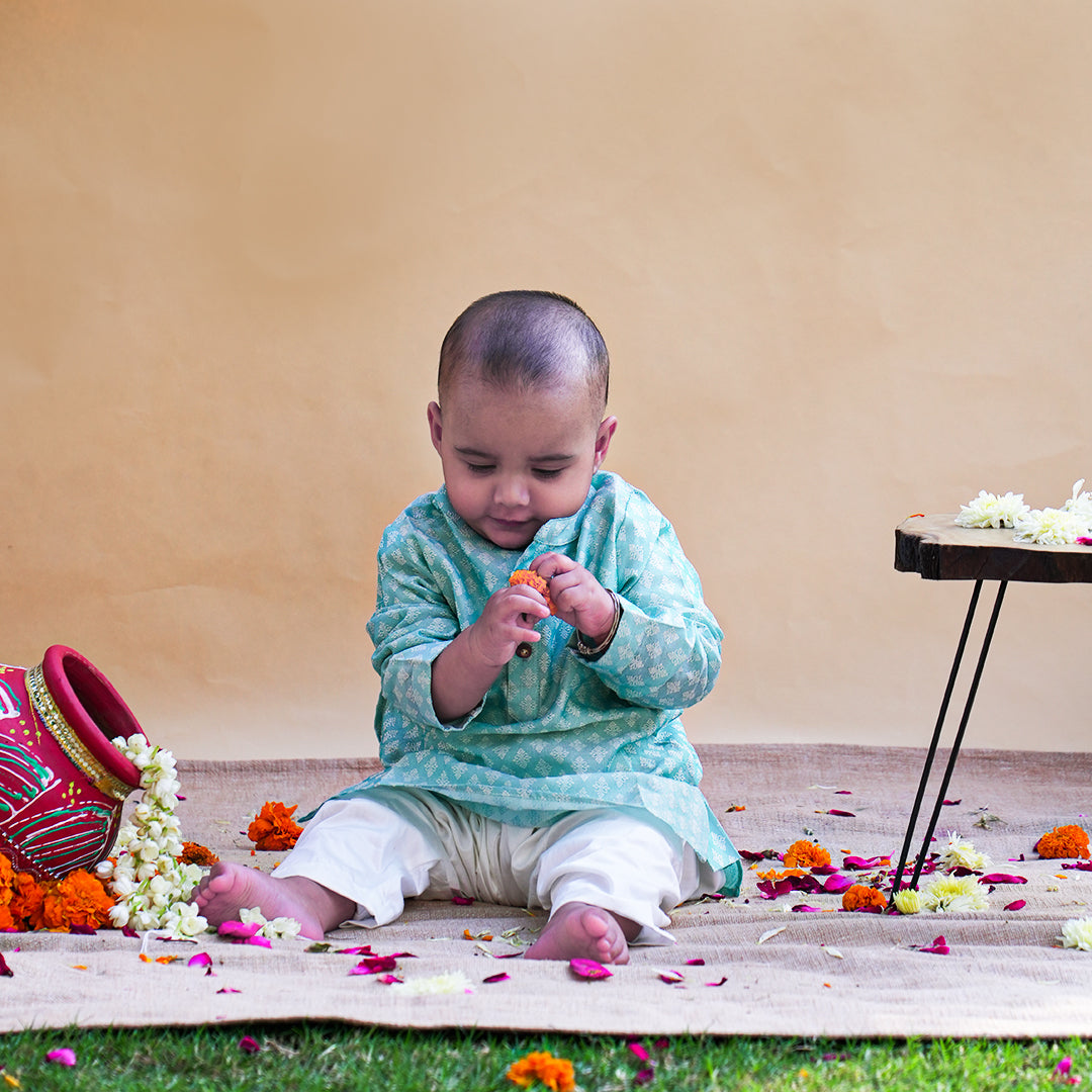 Aasmani Royale Kurta and Pyjama