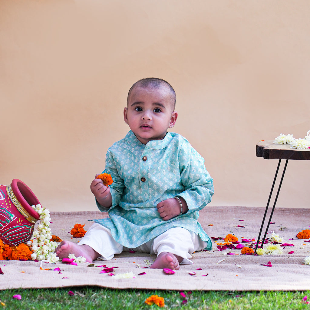 Aasmani Royale Kurta and Pyjama