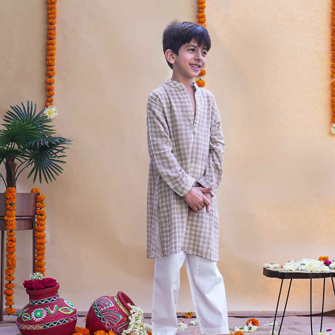 Chakor Jute charm kurta and pyjama