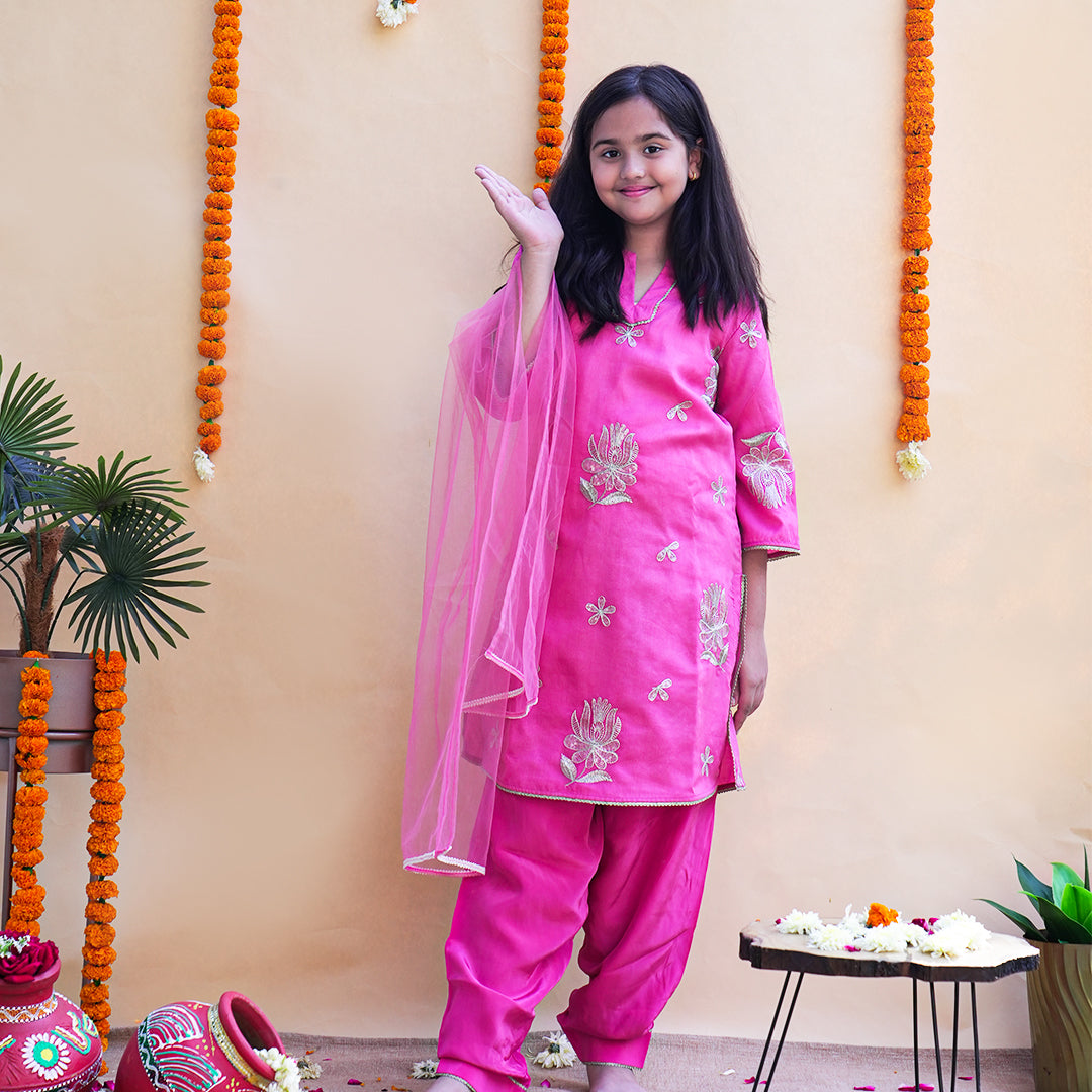 Gulab Organza Salwar Kameez