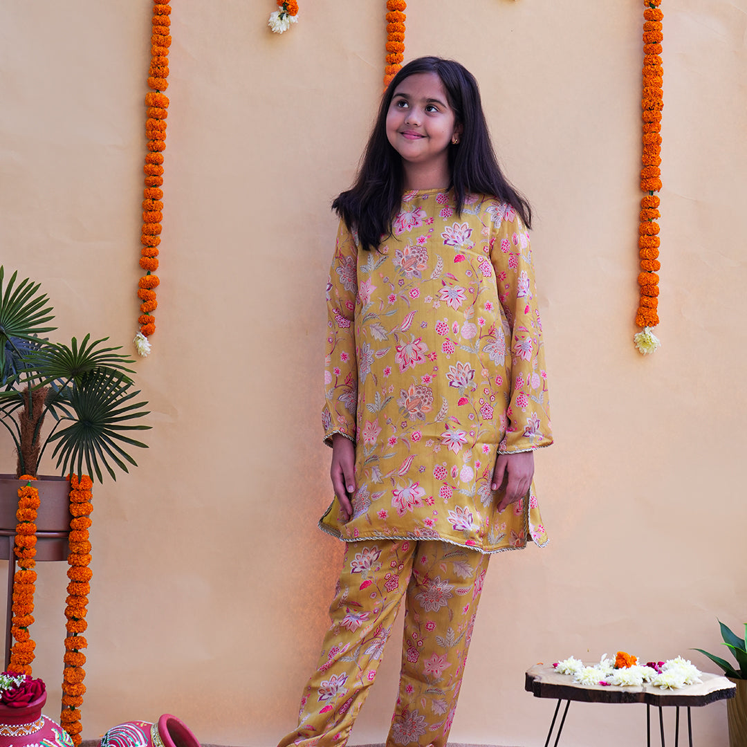 Bahaar Kurta Set