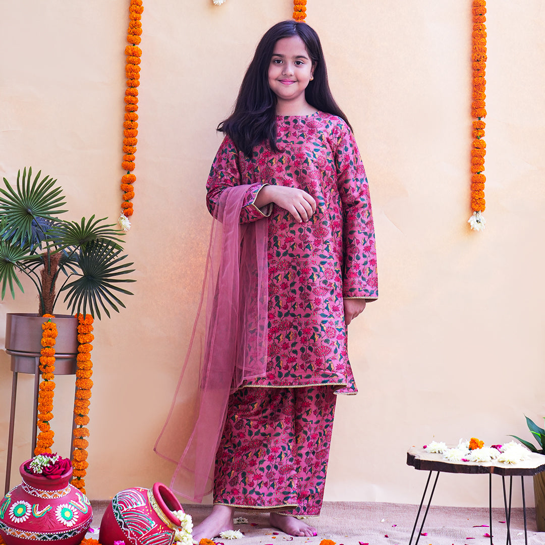 Kamal Komal Kurta set