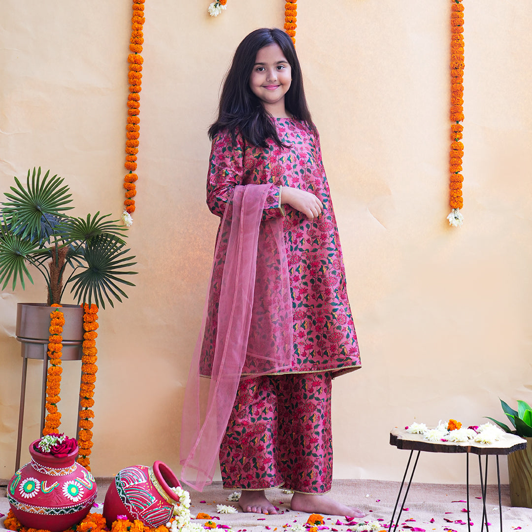 Kamal Komal Kurta set